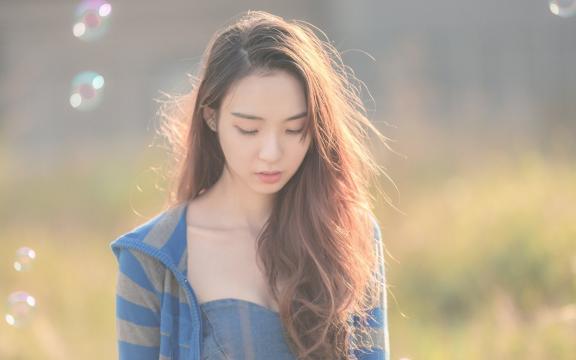 天鹅公主(谁讲一下天鹅公主奥罗拉的故事？)