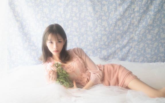 天鹅公主(谁讲一下天鹅公主奥罗拉的故事？)