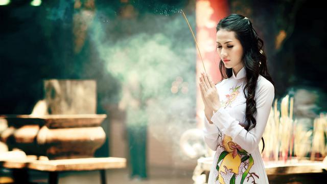 欲上青天揽明月(俱杯逸举壮思飞，欲上青天揽明月是什么意思？)