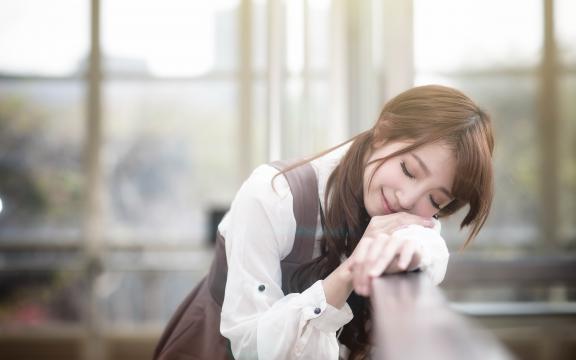 打动女孩子的真心话(男生对你说真心话了，你特别感动，那你怎么回？)