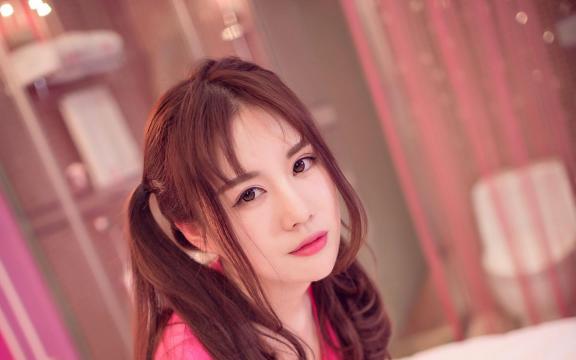 天鹅公主(谁讲一下天鹅公主奥罗拉的故事？)