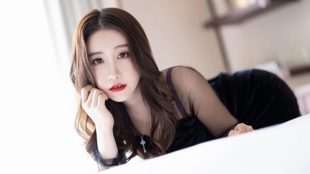 自古逢秋悲寂寥我言秋日胜春朝拼音(秋词古诗注释及译文？)