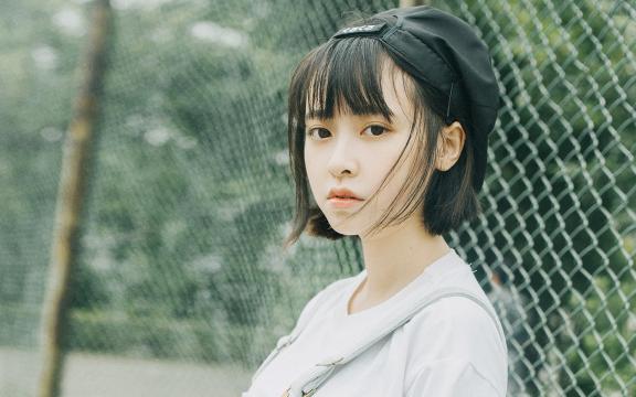 天鹅公主(谁讲一下天鹅公主奥罗拉的故事？)