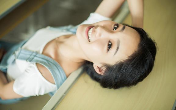 天鹅公主(谁讲一下天鹅公主奥罗拉的故事？)