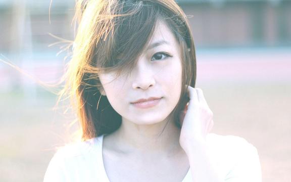 孤军作战的意思(求：兼而有之、孤军分战、黎明百姓的解释？)