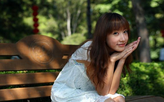天鹅公主(谁讲一下天鹅公主奥罗拉的故事？)