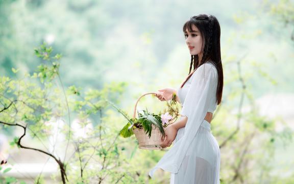 天鹅公主(谁讲一下天鹅公主奥罗拉的故事？)