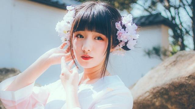 天鹅公主(谁讲一下天鹅公主奥罗拉的故事？)