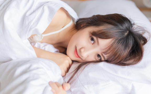 天鹅公主(谁讲一下天鹅公主奥罗拉的故事？)