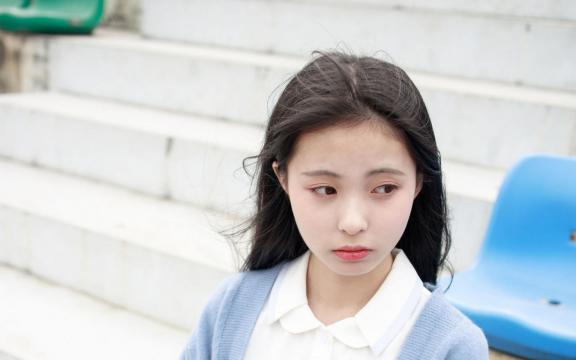 梅花墙角数枝梅全诗(墙角数枝梅，凌寒独自开这首诗的全部是什么，诗题和诗人是什么？)