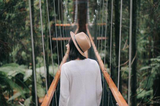 教师代表发言稿(感谢老师邀请发言的语句？)
