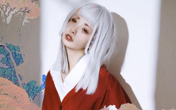 天鹅公主(谁讲一下天鹅公主奥罗拉的故事？)