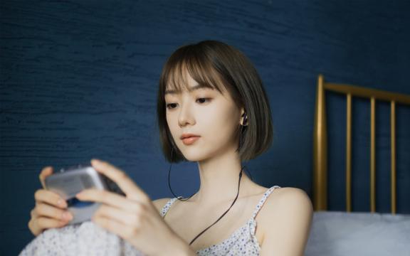 迟钝的拼音(迟近音字？)