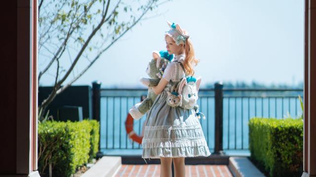 关于黄鹤楼的古诗有哪些(黄鹤楼古诗？)
